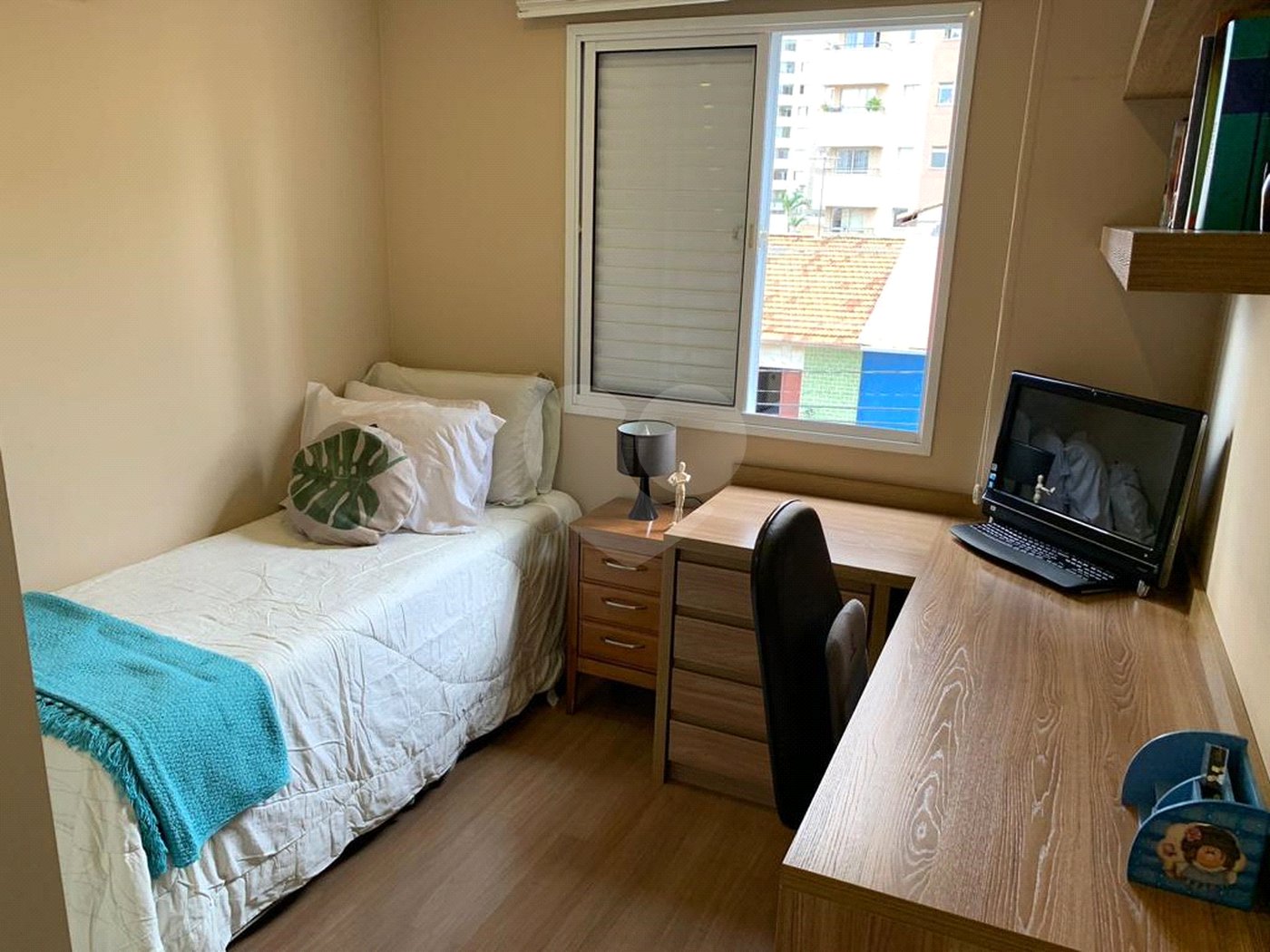 Apartamento á venda na Saúde com 75 m², com 3 dormitórios 1 suíte e 2 vagas de garagem