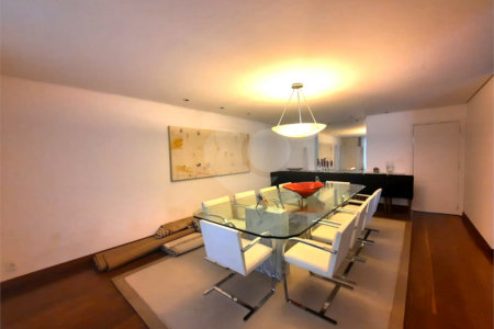 Casa para alugar com 4 quartos, sendo 2 suítes,  em Alto da Boa Vista, São Paulo, SP