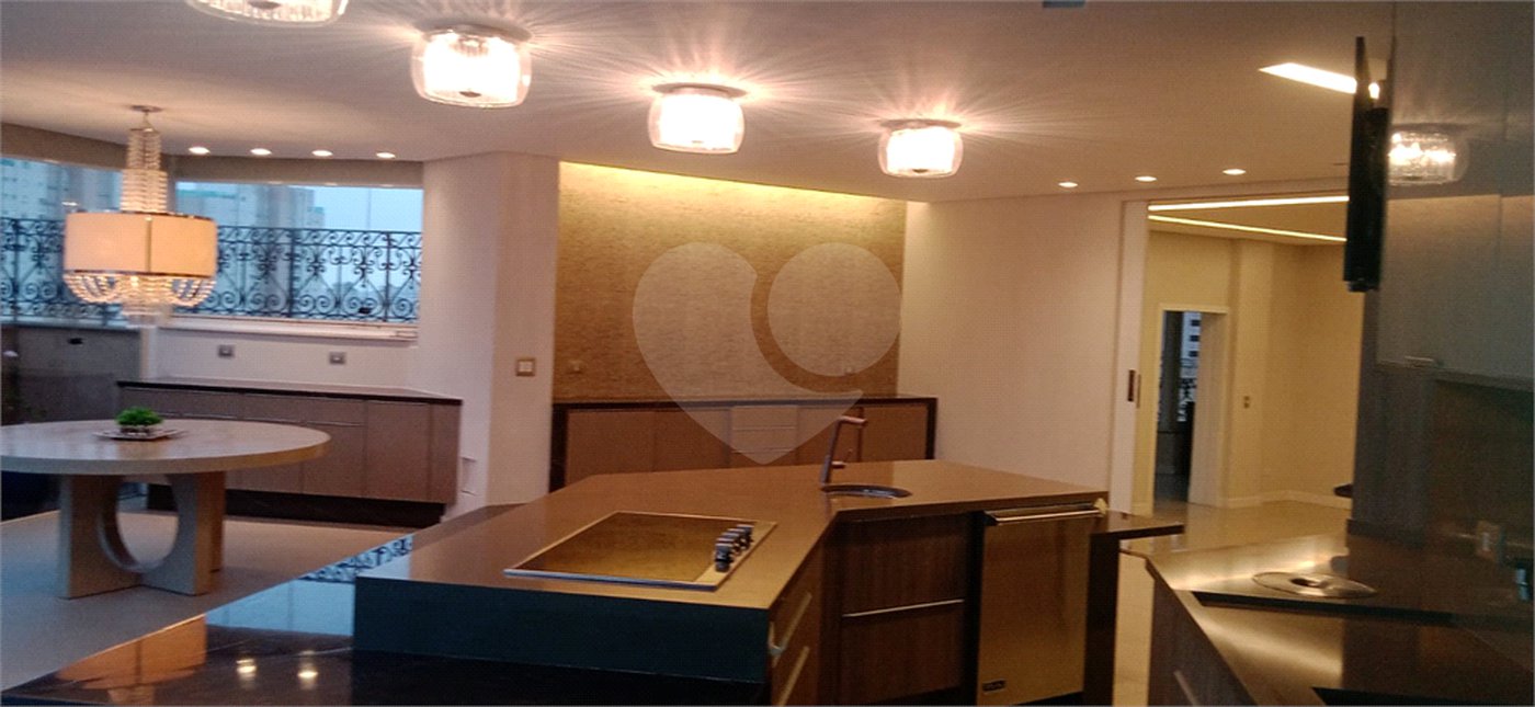 Duplex à venda com 7 quartos, sendo 5 suítes, em Anália Franco, São Paulo, SP