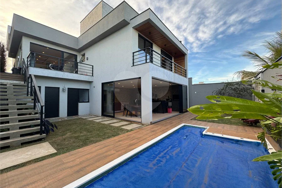 Casa à venda com 3 quartos, sendo 1 suíte,  no condomínio Parque Residencial Damha 2, Piracicaba - SP