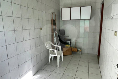 Casa à Venda com 120 m² | 2 Dormitórios | 3 Banheiros | Próximo ao Metrô Belém