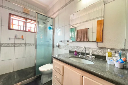 Casa a Venda no Condomínio Vista Alegre - Sede em Vinhedo/SP