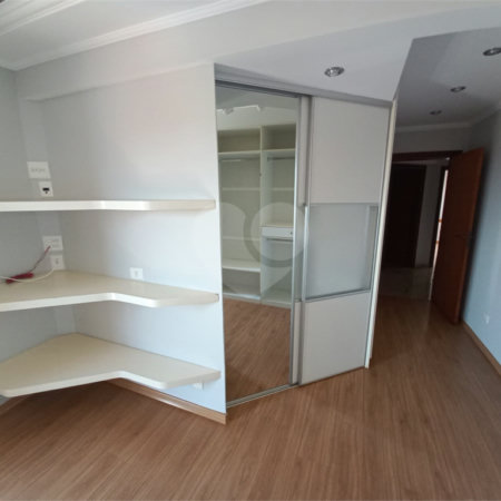 Duplex no Edifício Acapulco.