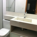 APARTAMENTO MOBILIADO EM FRENTE AO SHOPPING 02 DORMITÒRIOS