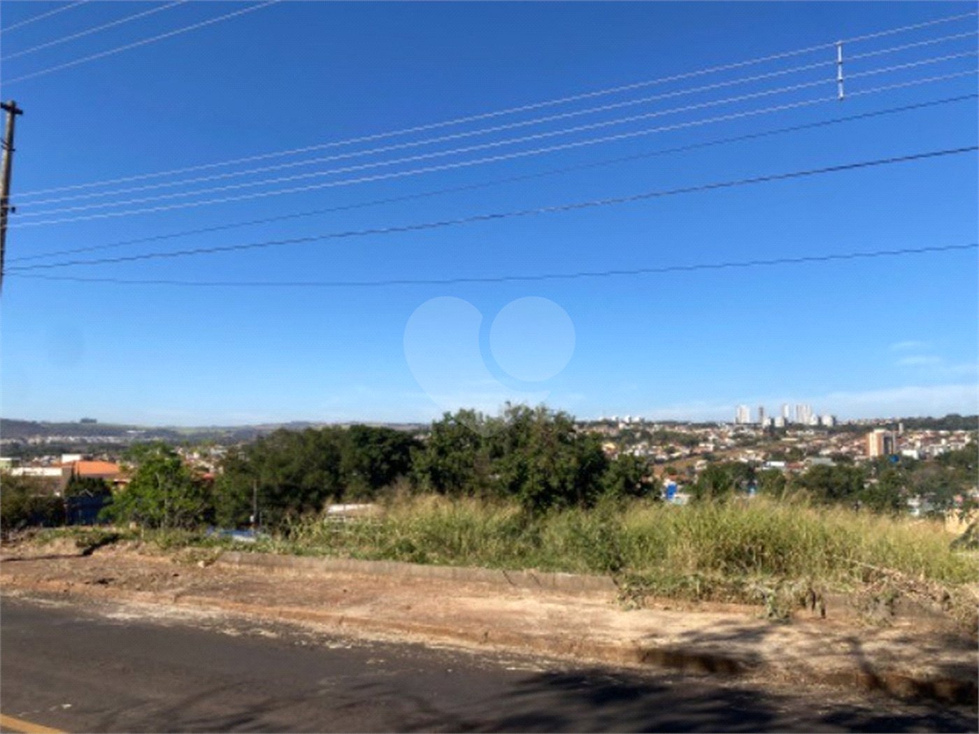 Terreno contendo 917,00 m² de área, em Ribeirão Preto/SP.
