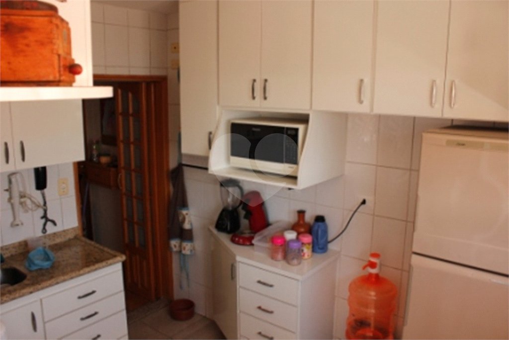 Apartamento 03 Dorm 02 Banheiros 01 Vaga na Saúde para Venda.