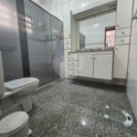 Casa Térrea na Vila Formosa de 233m2 com 3 dorms, 1 suíte, 3 banheiros e 4 vagas. Estuda permuta.