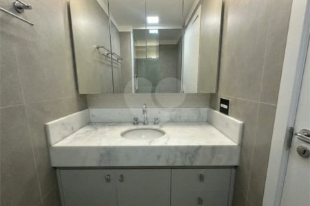 Apartamento com 3 quartos para alugar no Condomínio Cumaru, Jardim Marajoara São Paulo - SP