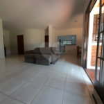 Casa de Alto Padrão à Venda e Locação no Parque Santa Mônica - São Carlos