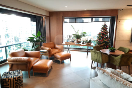 Apartamento de 257m² a venda em Moema, reformado, 4 dorms, 3 suítes, fora de rota,, 4 vagas