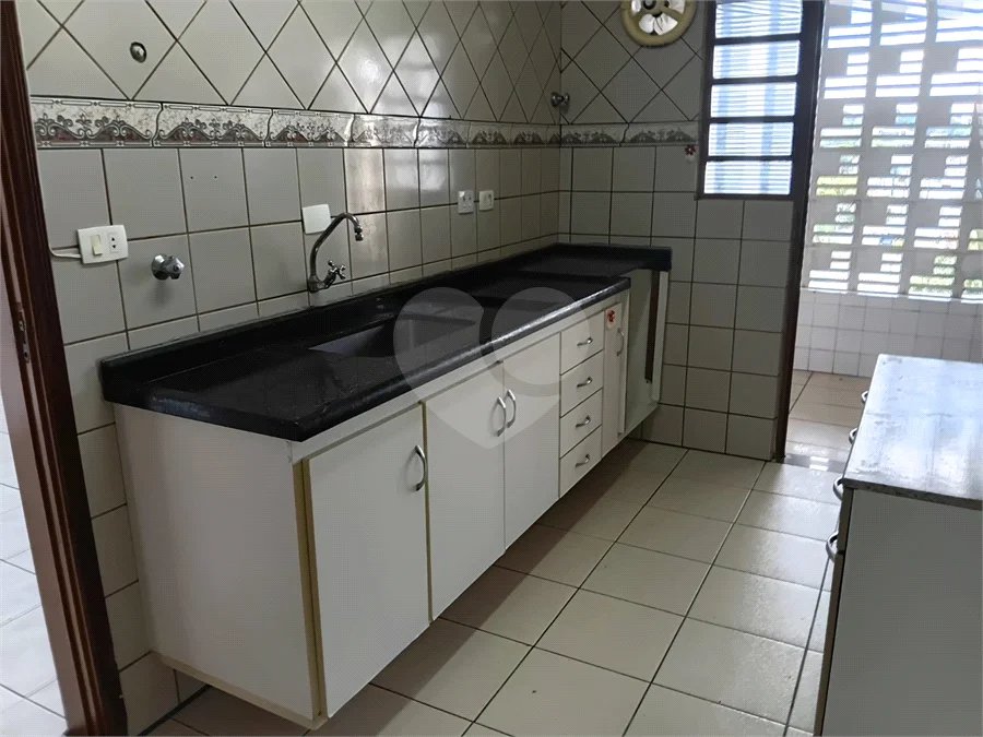 Apartamento à venda ou para alugar com 2 quartos, sendo 1 suíte,  no Centro, São Roque, SP