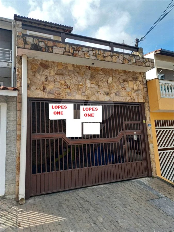 Sobrado de 4 quartos 1 suíte 2 vagas bairro Jardim City- Guarulhos-SP.