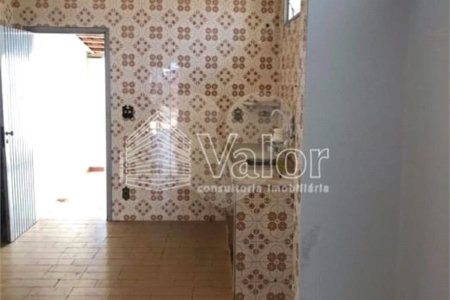 Casa térrea para venda na Vila Monteiro