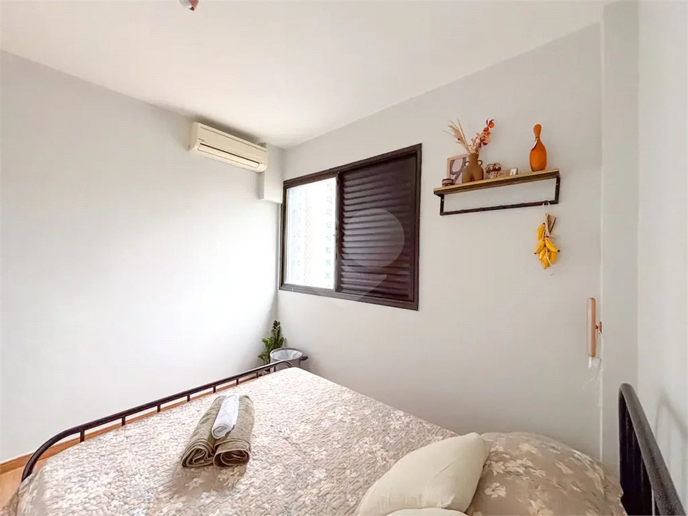 Apartamento de 80m² a venda e locação em Moema - 02 dorm, 02 Banheiros 01 Vaga
