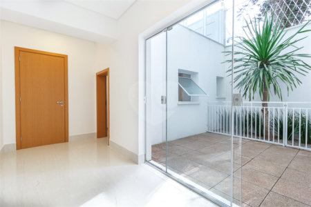 Casa à venda com 4 suítes no condomínio Villagio Quadrifolio, São Paulo - SP