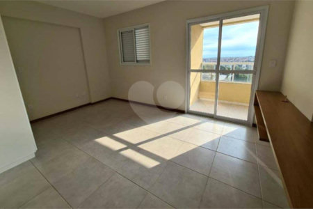 Apartamento no Condomínio Via Campus.