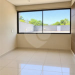 Cobertura de 255 m² com 3 dormitórios, 1 suíte, cozinha planejada, 2 vagas e área gourmet com churrasqueira.
