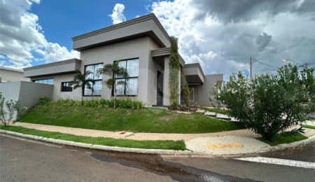 Casa à venda com 2 quartos, sendo 3 suítes,  no condomínio Quinta do Lago Residence, São José do Rio Preto - SP