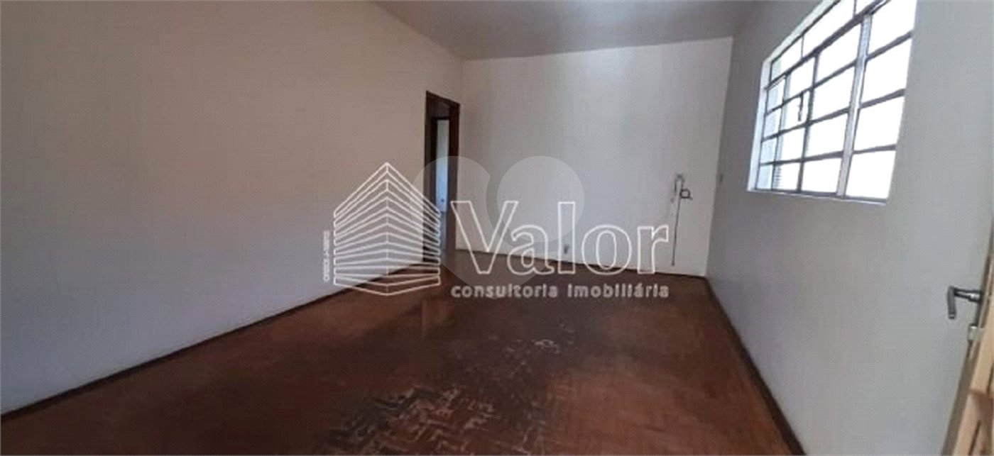 Casa térrea para venda na Vila Carmem .