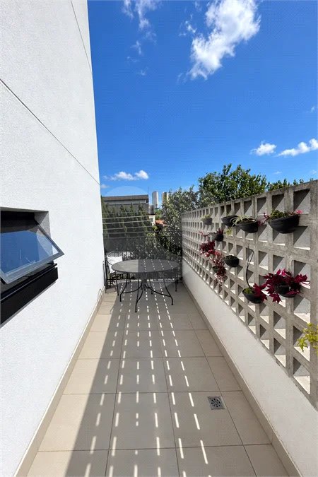 Apartamento para Locação no Jardim Santa Maria, Santo André | 55 m², 1 Dormitório, 1 Vaga e 2 Garden Privativos