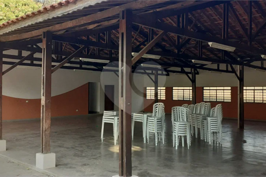 Excelente chácara à venda em Artemis, com piscina, campo de futebol, barracão para festas