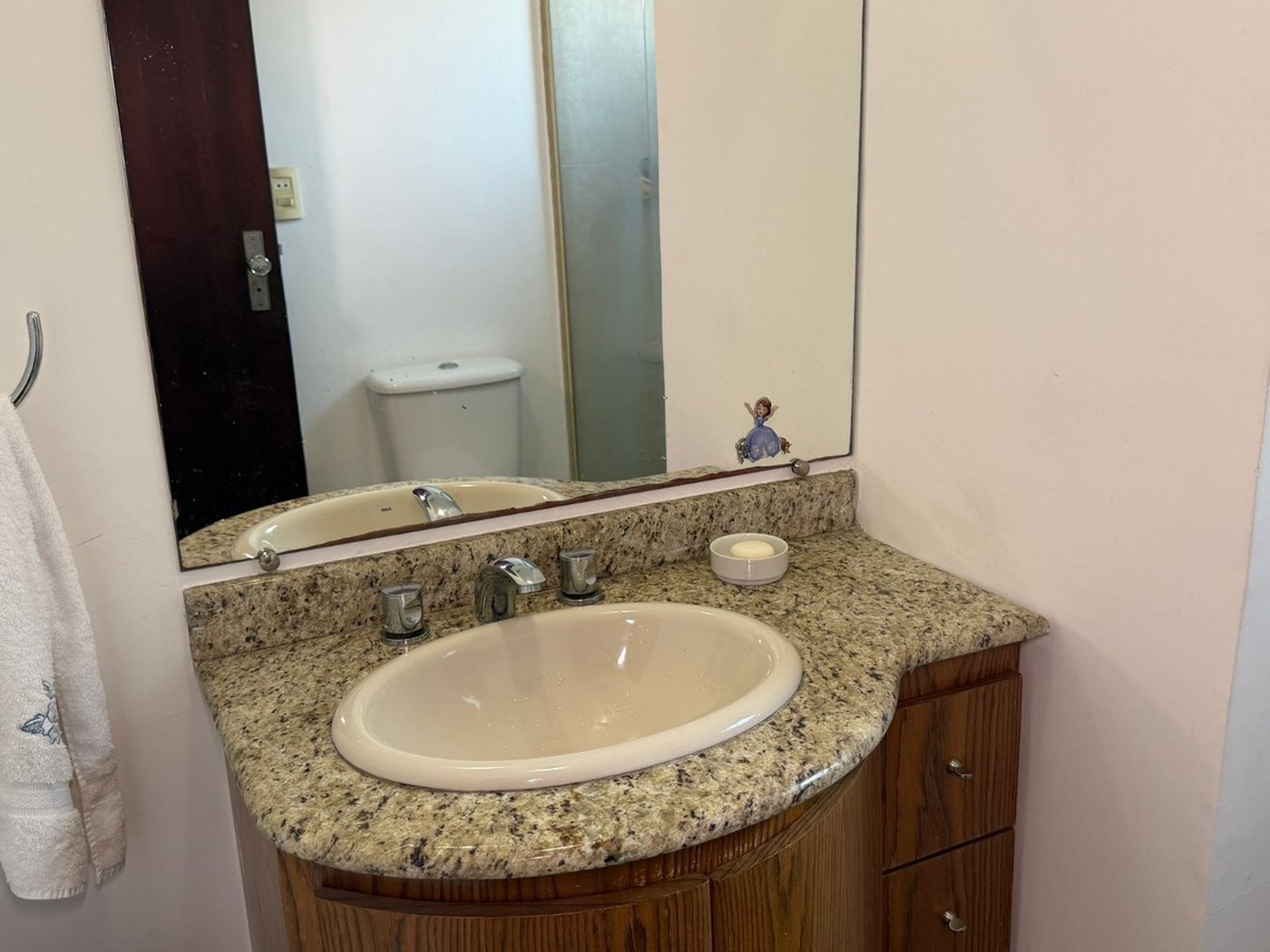 Casa para venda em Jardim Peri Peri com 3 quartos, sendo 1 suíte, 149m²