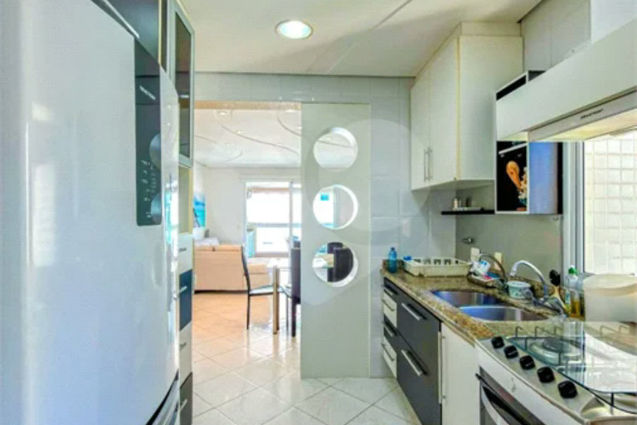 Apartamento à venda com 3 quartos, sendo 1 suíte,  em Riviera de São Lourenço, Bertioga, SP