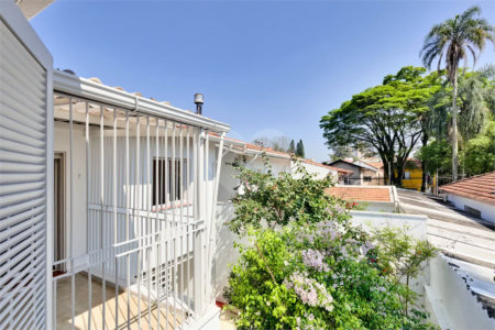 Casa de Vila à venda com 4 quartos, sendo 2 suítes, em Alto da Boa Vista, São Paulo, SP