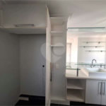 Apartamento para locação com 2 dormitórios, sendo 1 suíte com 02 vagas, totalmente climatizado nos 3 ambientes