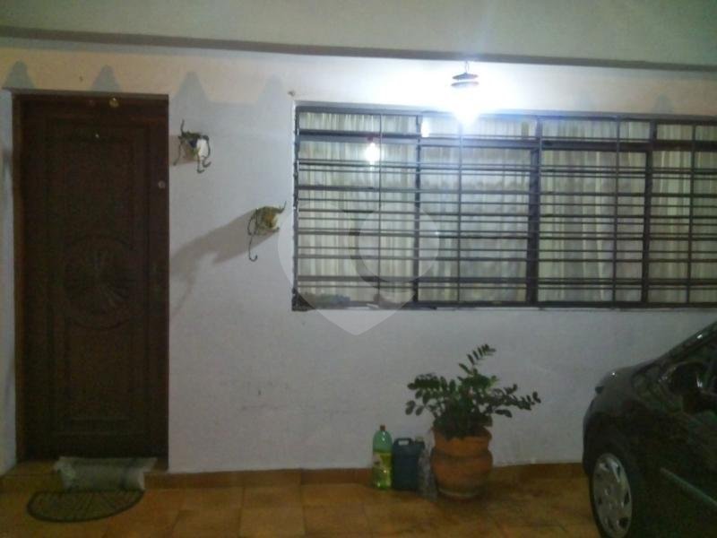 Sobrado com 180m², 3 quartos e 2 vagas