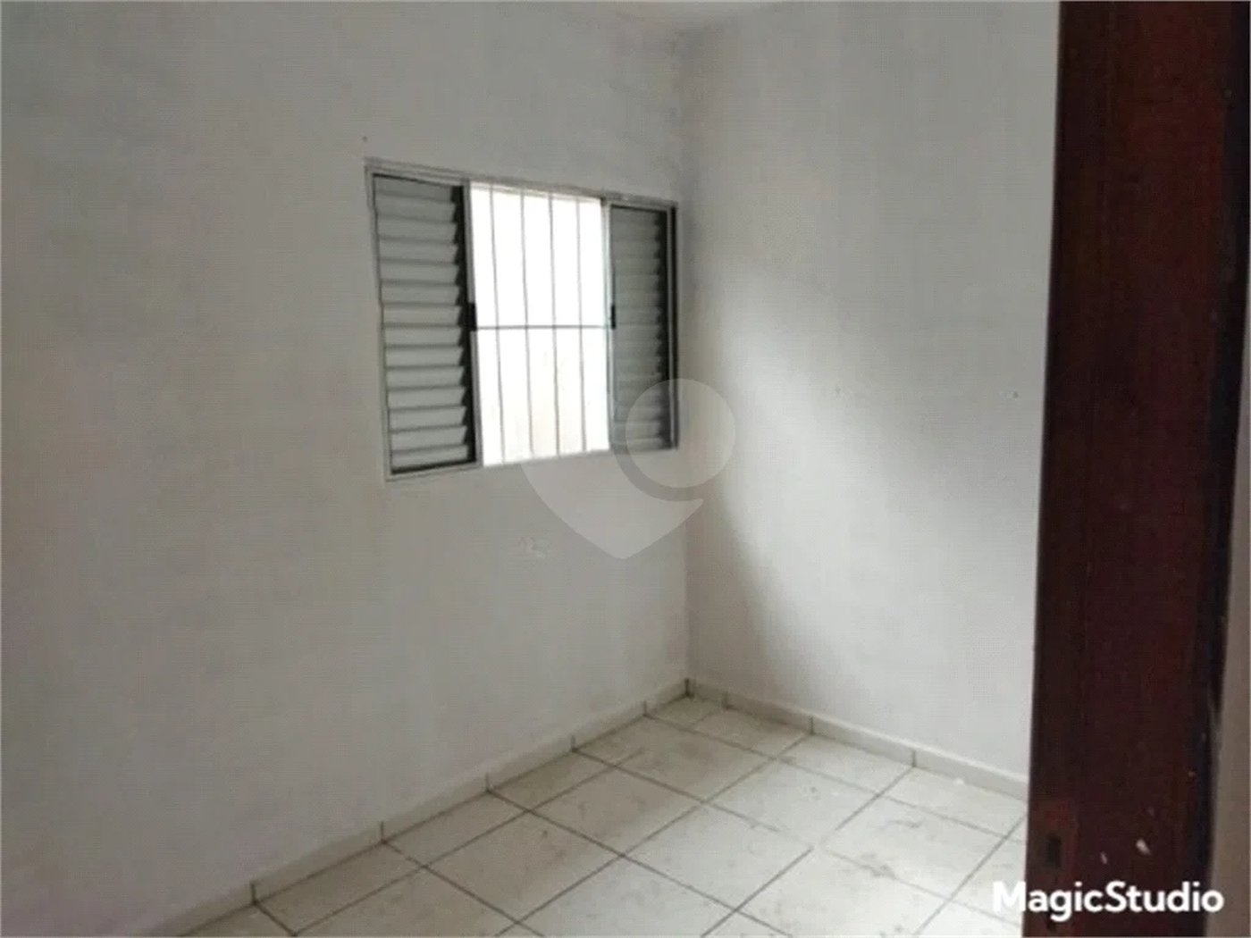 Galpão com 409m² , 10 vagas de garagem , 3 banheiros , 3 salas , à venda na Moóca.