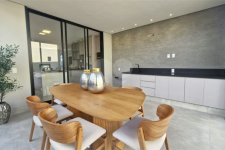 Casa Térrea de Alto Padrão no Condomínio Elementum | Totalmente Mobiliada e Decorada, 3 Suítes e Piscina