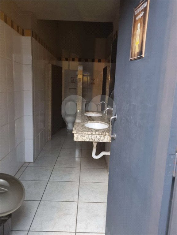 Casa Comercial no Centro .