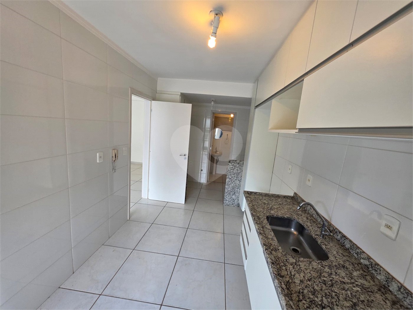 Apartamento 3 quartos i suíte e varanda Residencial Beatrice SPE