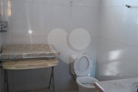 SOBRADO RESIDENCIAL EM EXCELENTE LOCALIZAÇÃO