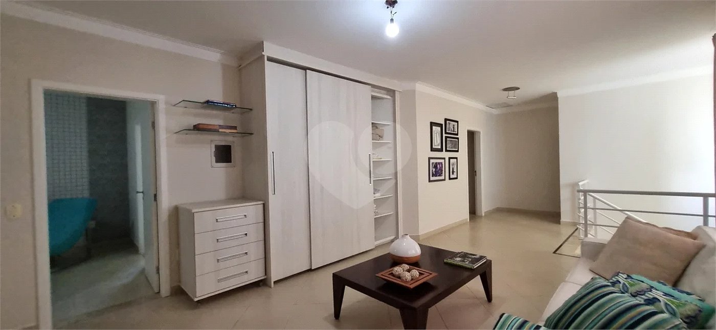 Lindo sobrado com 4 suites e piscina à venda, 365m², por R$ 2.450.000,00 no condomínio Villa Suiça, em Indaiatuba/SP.