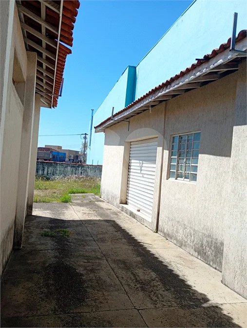 Casa Comercial com 4 salões à venda - Centro | Atibaia
