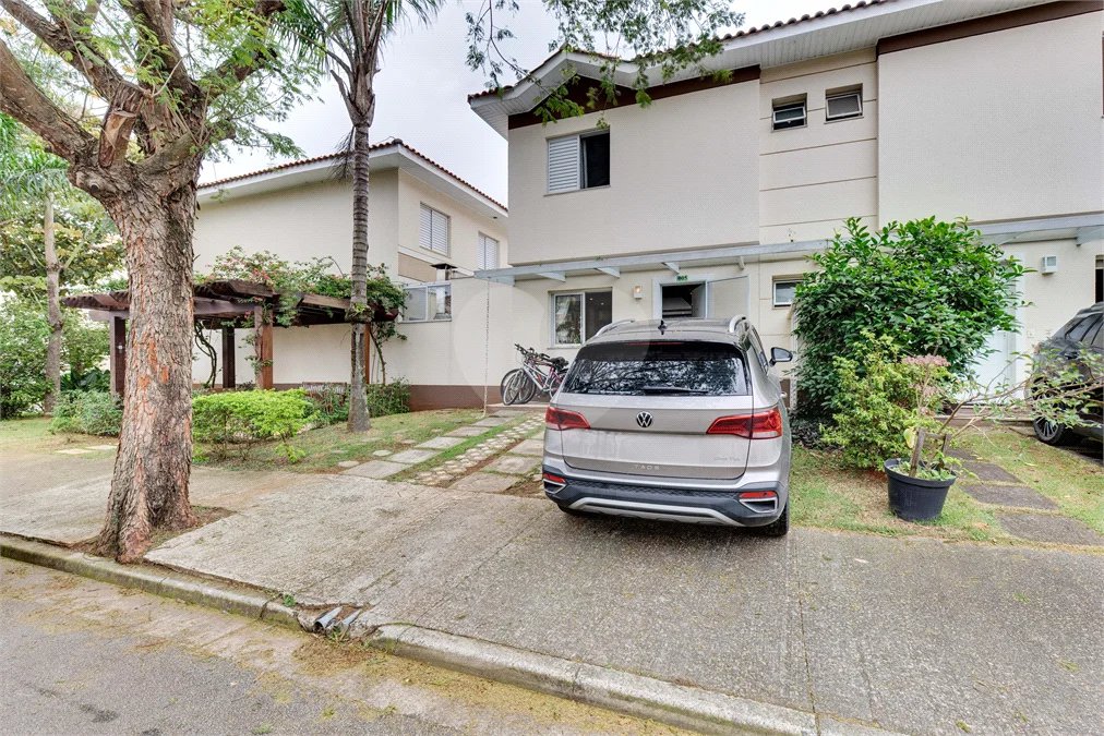 Casa à venda com 3 quartos, sendo 1 suíte, no condomínio Terrara Townhouses, São Paulo - SP