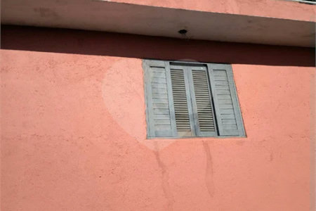 Casa com 183m², 3 dormitórios, 2 vagas, à venda em Santo André
