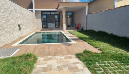 Casa à venda com 3 quartos, sendo 1 suíte, em Maitinga, Bertioga, SP
