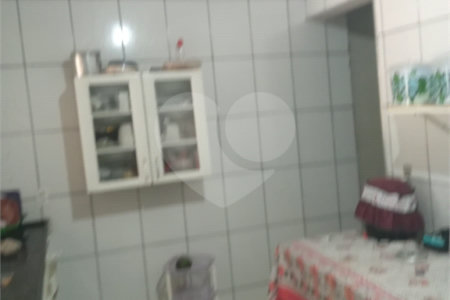 Imóvel para venda sendo 03 casas independentes na Vila Celina.