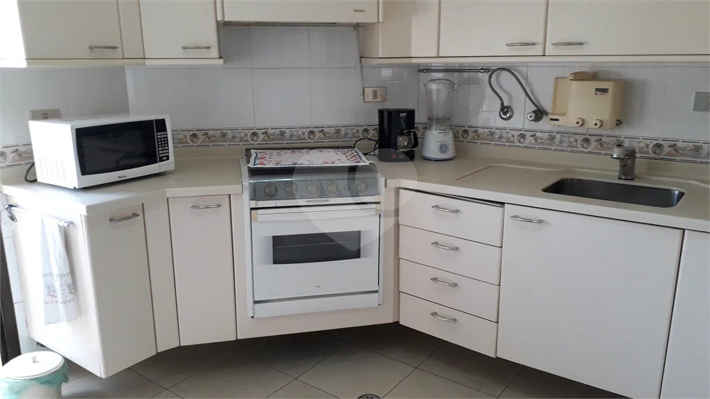 Apartamento à venda mobiliado nos Jardins — 126 m²
