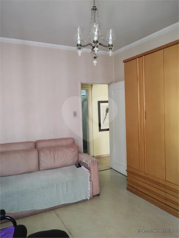 Apartamento em Higienópolis com 2 dormitórios