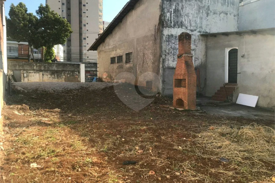 Excelente terreno em ótima localização. Venha fazer uma visita = 600M²