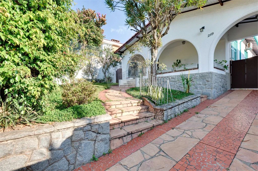 Casa de Vila à venda com 3 quartos em Jardim Hípico, São Paulo, SP