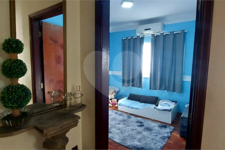 Casa à venda com 5 quartos, sendo 1 suíte, em Jardim Santa Paula, São Carlos, SP