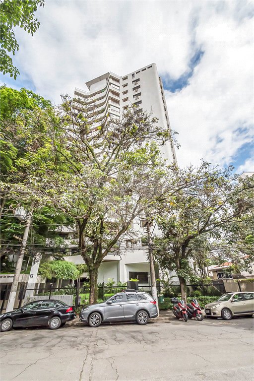 Apartamento à venda no Campo Belo 4 dormitórios 3 vagas