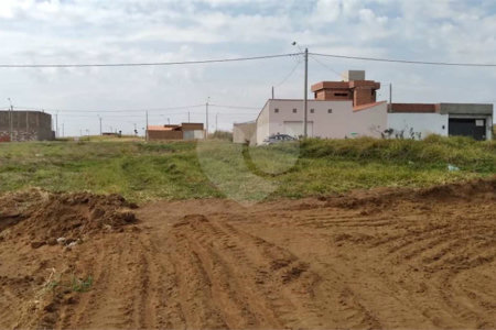 Terreno no Arcoville.