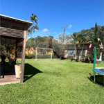 Residência térrea com 05 dormitorios, sendo 03 suítes, piscina e vagas para autos em Atibaia sp