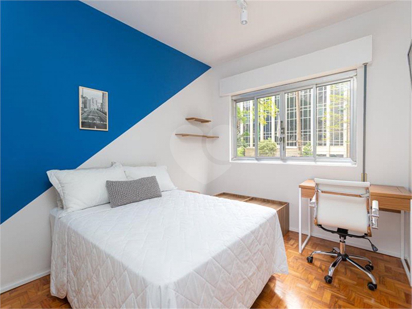Excelente oportunidade para reformar e ficar com o apartamento dos seus sonhos!